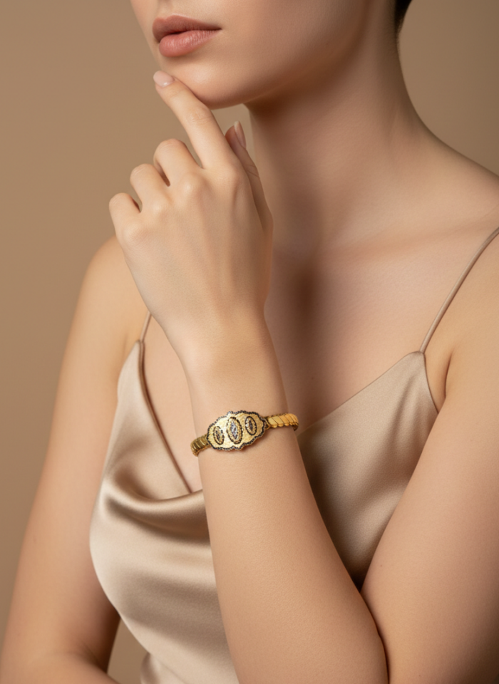 Taçlı Burma Kelepçe