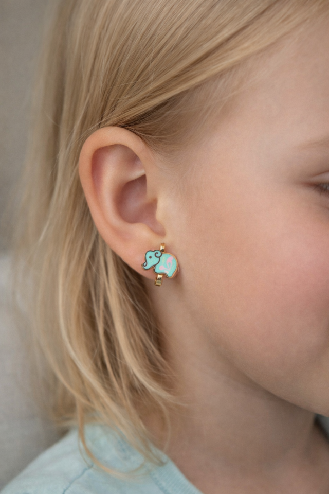 'Fil' figürlü Küpe