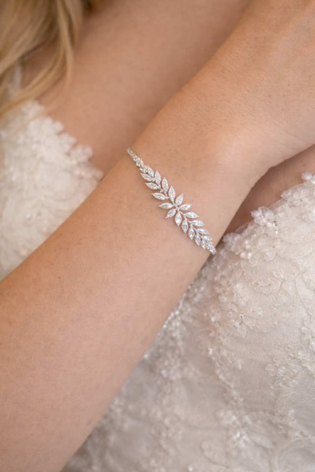 Damla Desen Beyaz Altın Set Bilekliği