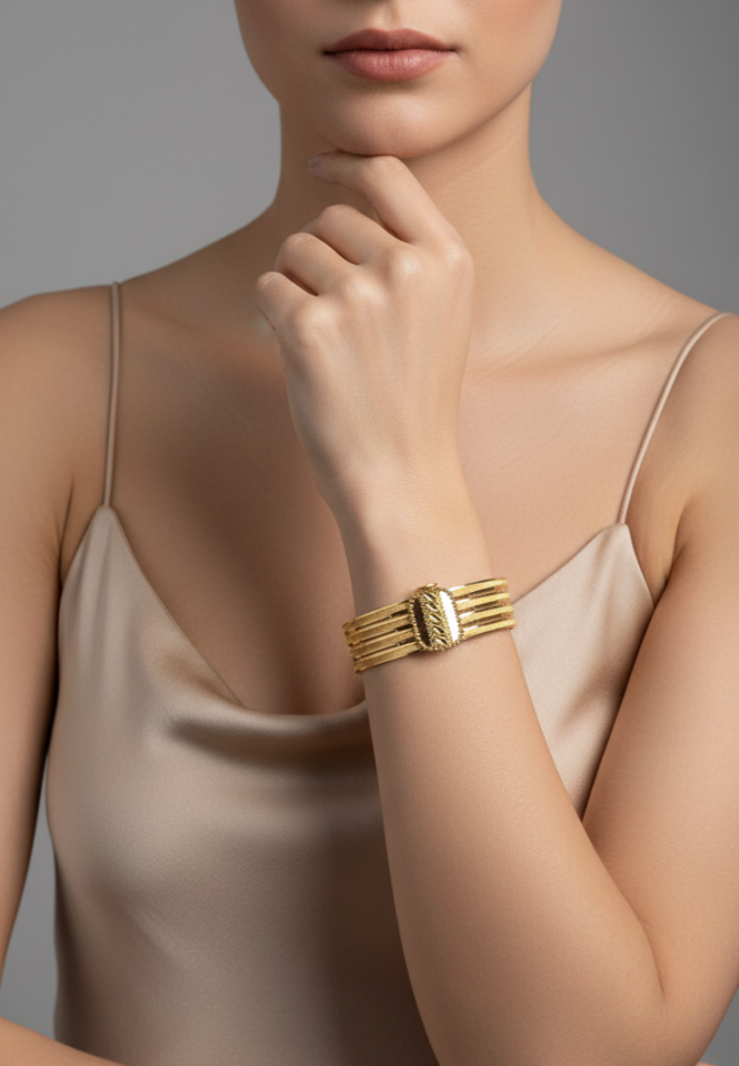 4 Sıra Ajda Kelepçe